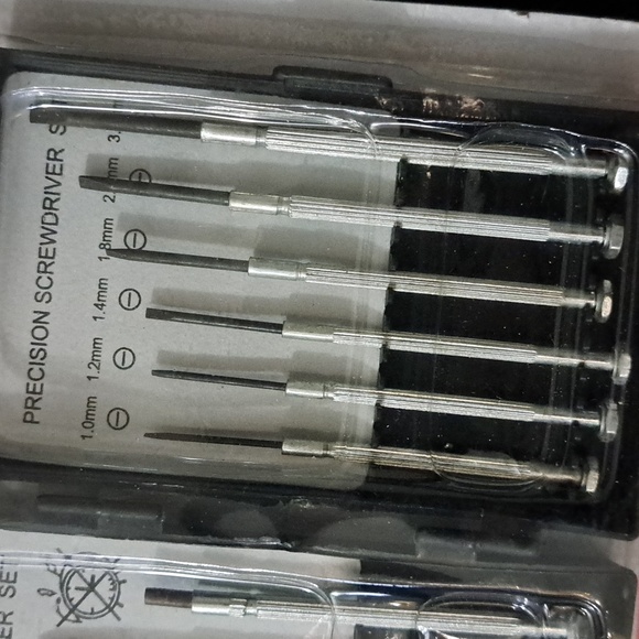 12 piece Precision Screwdriver Set - Picture 4 of 4